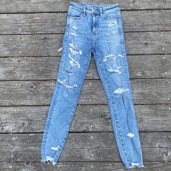 American Eagle super high rise jegging crop distressed light blue size 0 - Picture 2 of 7